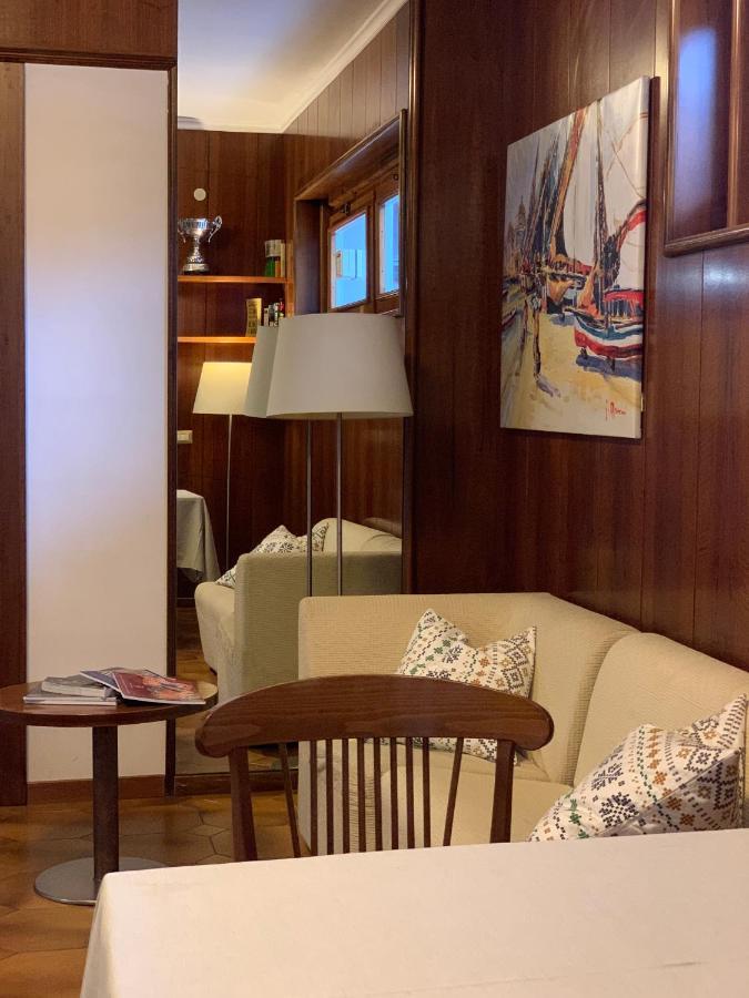 Hotel Apeneste มัตตีนาตา ภายนอก รูปภาพ